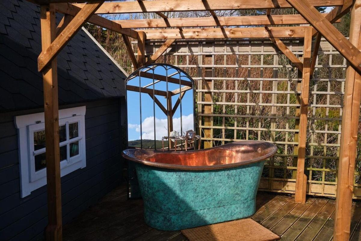 1 - Ein Trysor Cudd - Outdoor Bathtub - Incredible Views Villa Pont Sticill Exterior foto